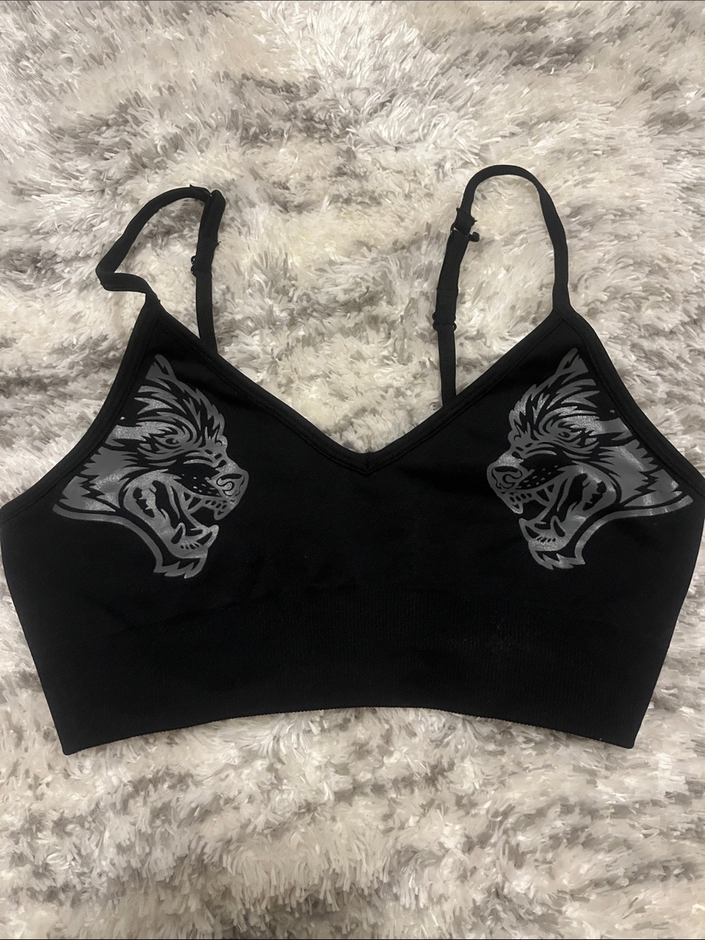 Darc Sport SHE WOLVES Graphic Seamless Bralette with Adjustable Straps 1/500 s